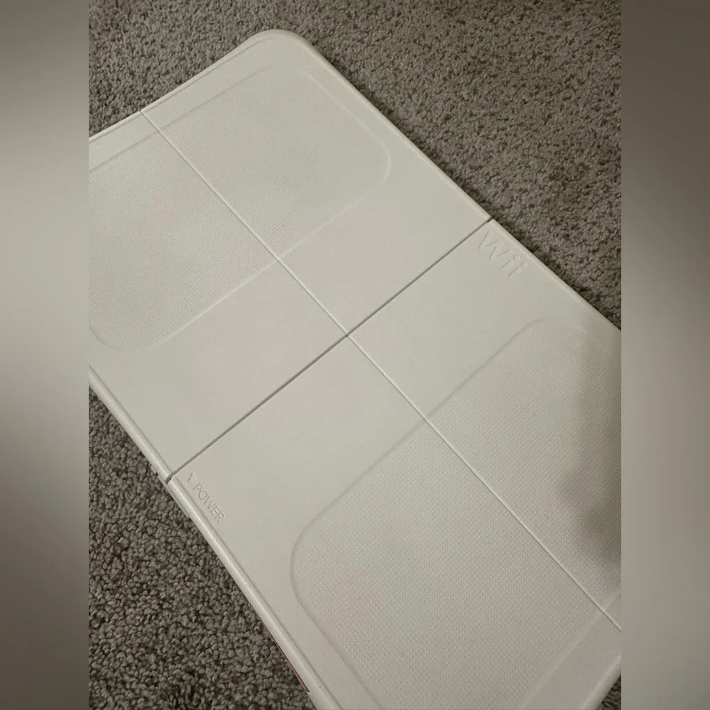 White Wii Fit Balance Board Nintendo Exercise Fitness Controller (Board Only)